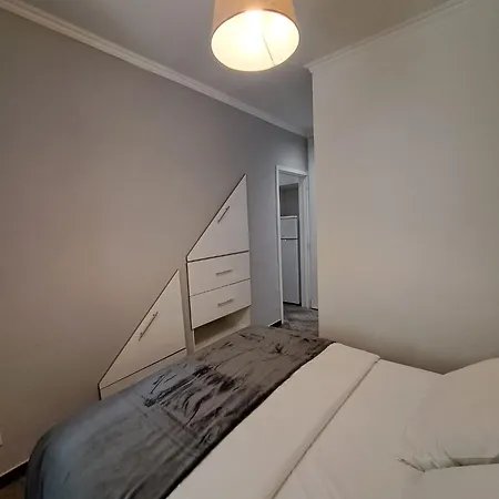 Apartment Casa Cor De Rosa Lissabon